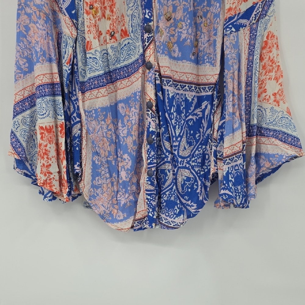 ARATTA Long Distance Lover  Button Down Printed Bell Sleeve Top Shirt M - Picture 3 of 9